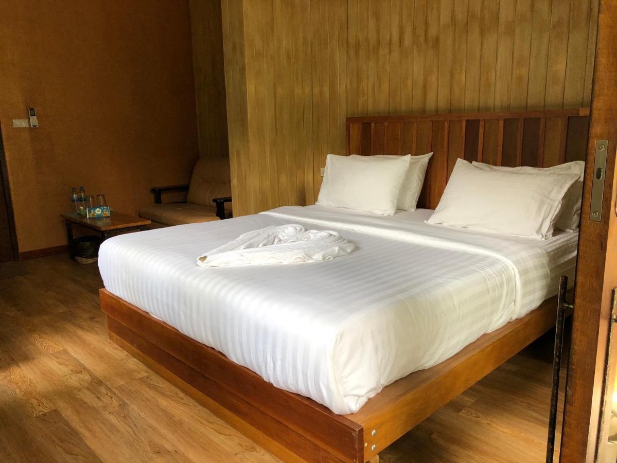 Likita Resort Бан Пе Екстериор снимка